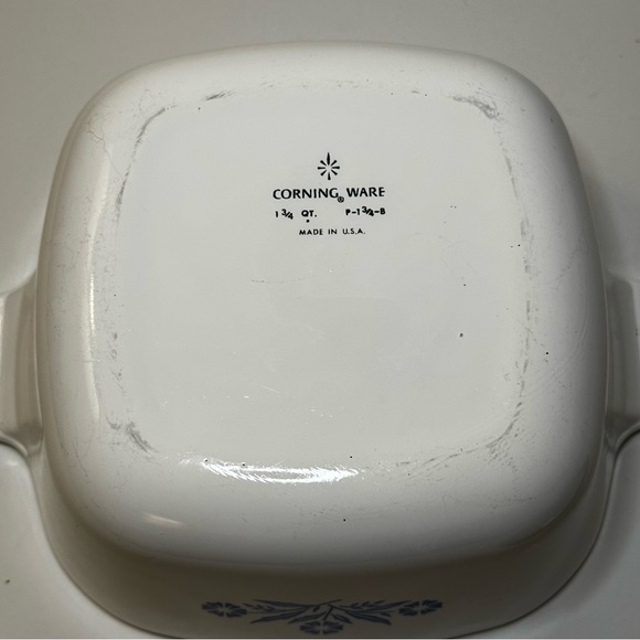Vintage Corning Ware Blue Cornflower 1 3/4 Qt Baking Dish with Pyrex D-9 Lid - Picture 10 of 11